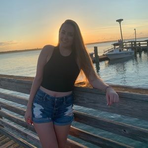 Meet your Posher, Jessica